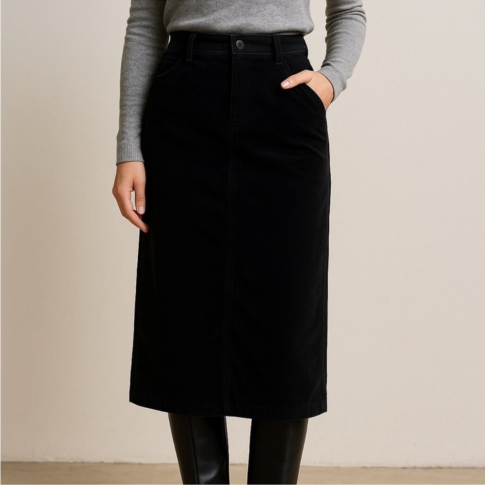 Eddie Bauer Classic 1990’s Black Corduroy Skirt